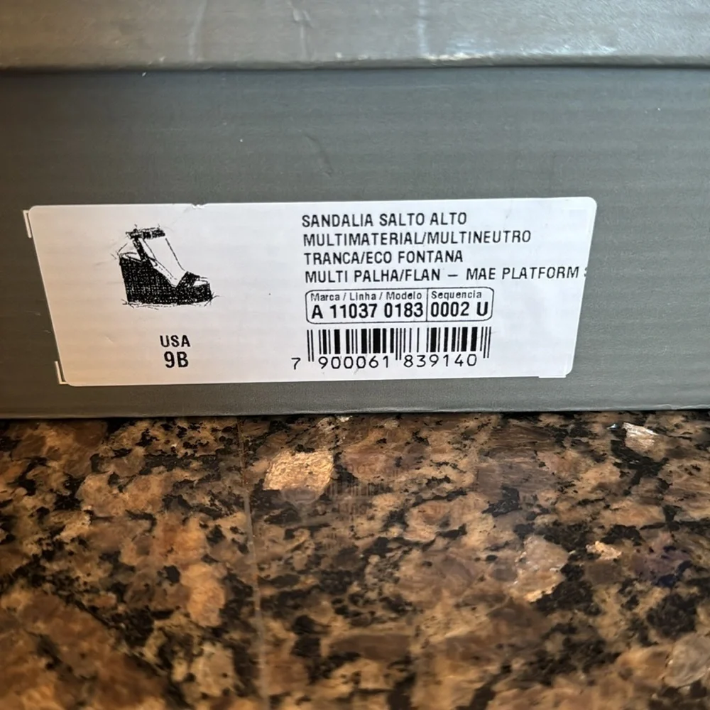 Arezzo Women's Tan Wedge platform Sandals NIB 9